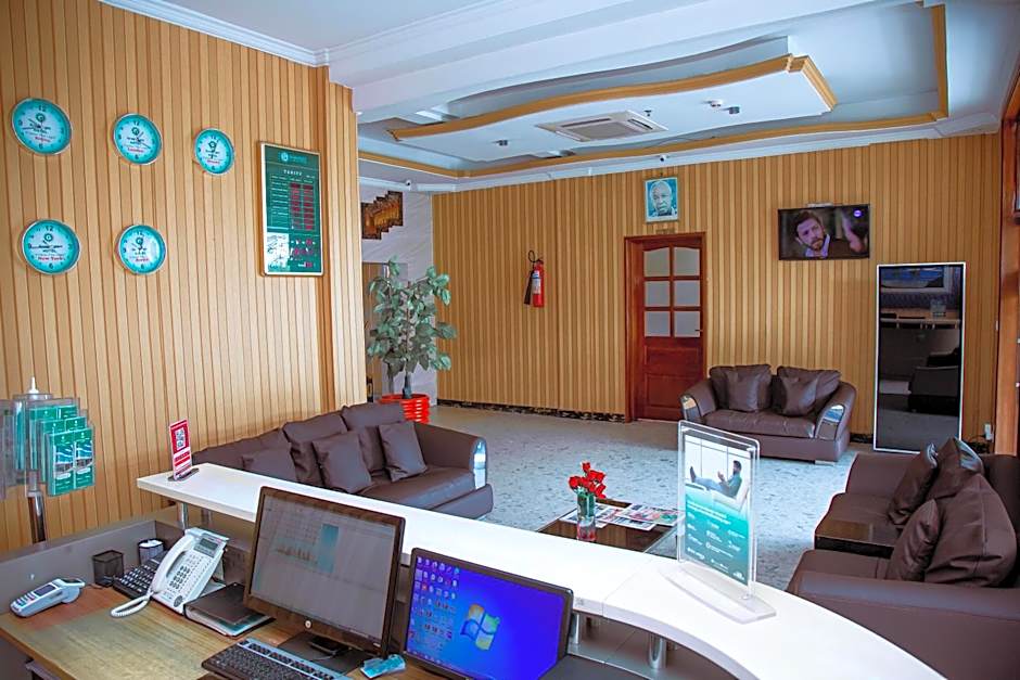 Greenlight Hotel