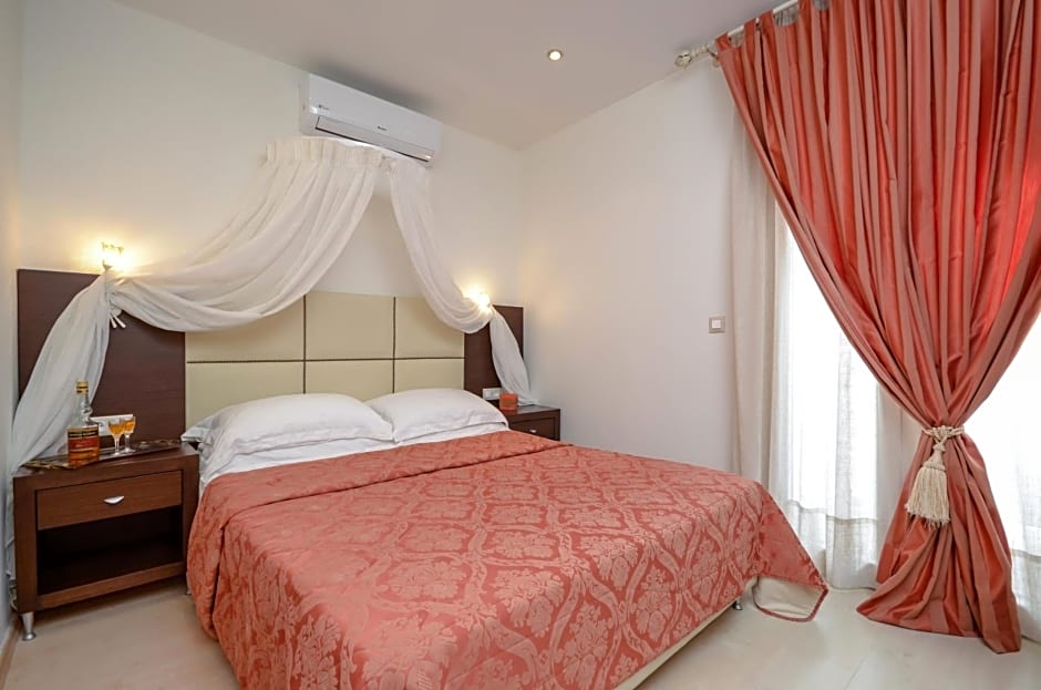 Aeolis Boutique Hotel