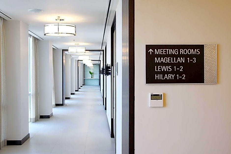 Quest Hotel & Conference Center - Cebu