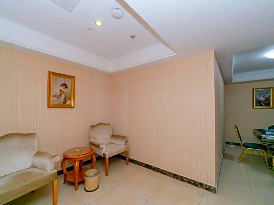 Vienna International Hotel Meizhou Spindle Bridge Branch