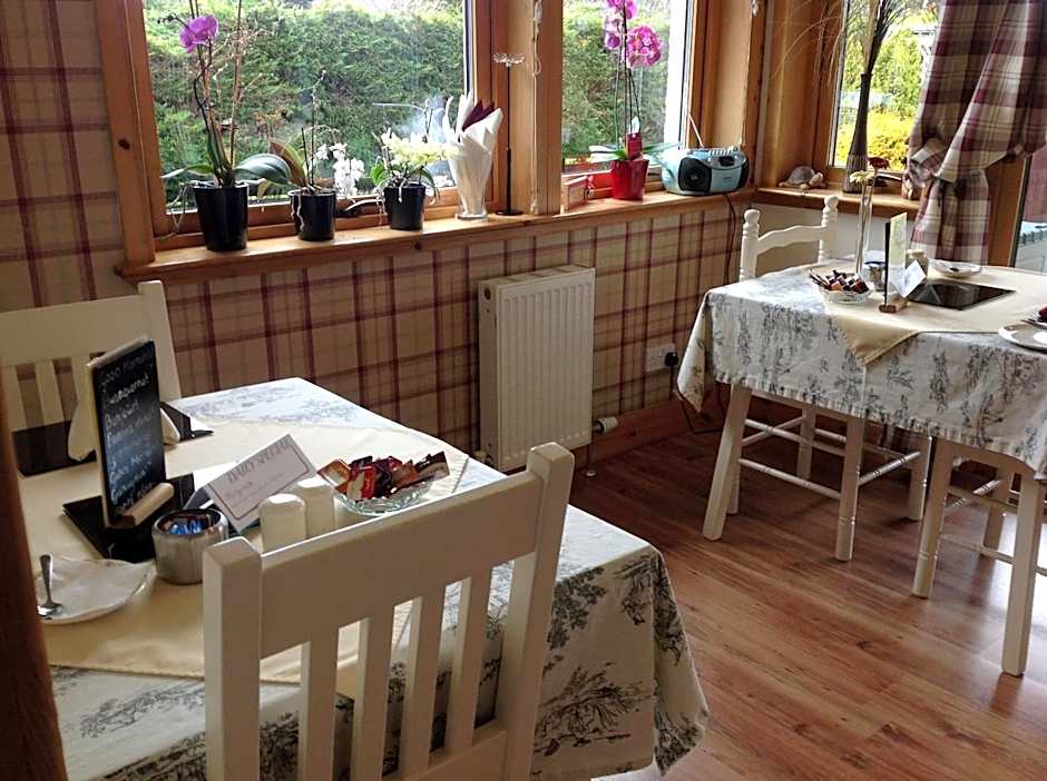 Dunroamin Bed and Breakfast