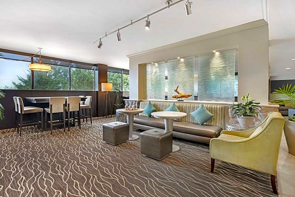 Best Western Plus Agate Beach Inn