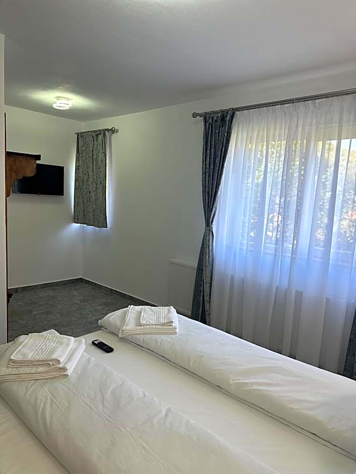 Pensiunea Casa Suciu