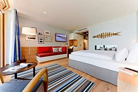 Double Room with Lateral Sea View