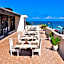 Golden Tulip Stone Town Boutique