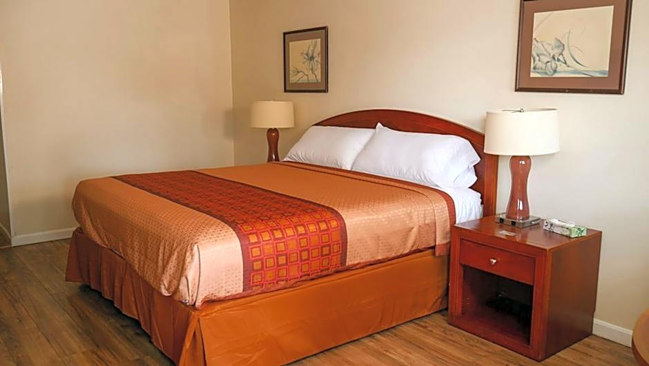 Hampton Motor Inn
