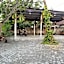 OYO Life 93155 Wisma Sarah