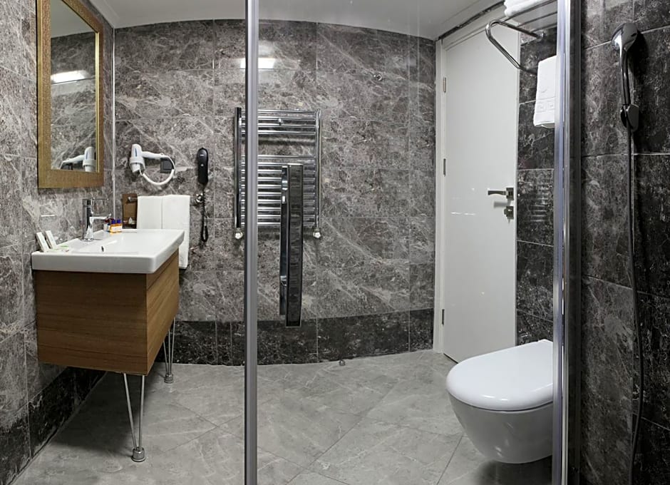 Sivas Termal'de Terasli ve Sik 1+1 Daire