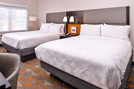Standard Queen Room with Two Queen Beds