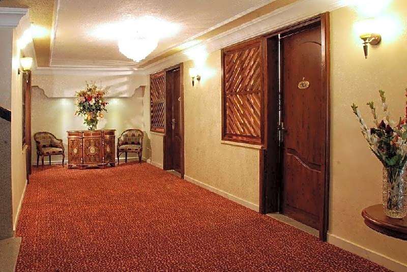 Jardaneh Hotel