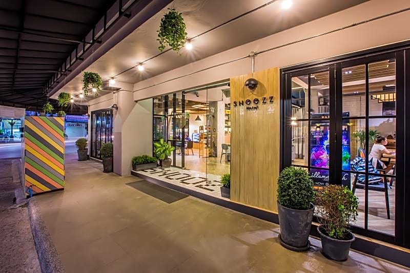 Snoozz Hotel