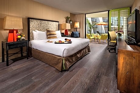 King Room with Garden View