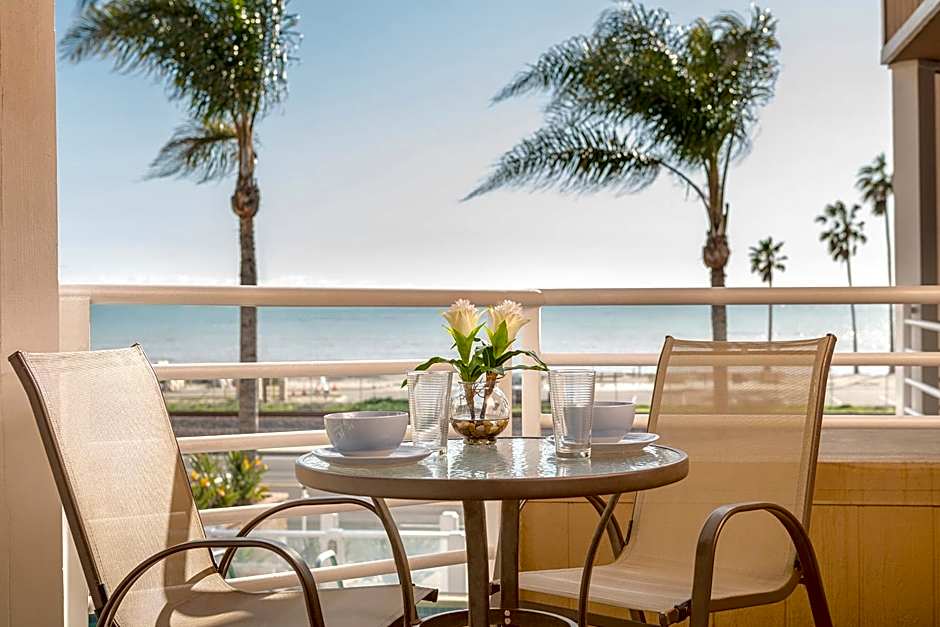 Beachfront Inn