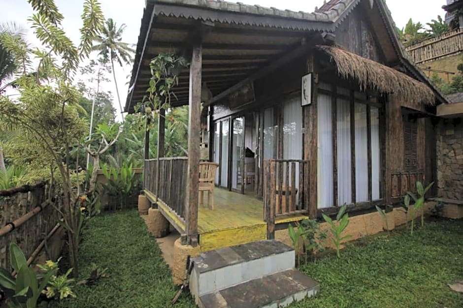 Bayu House and Villas