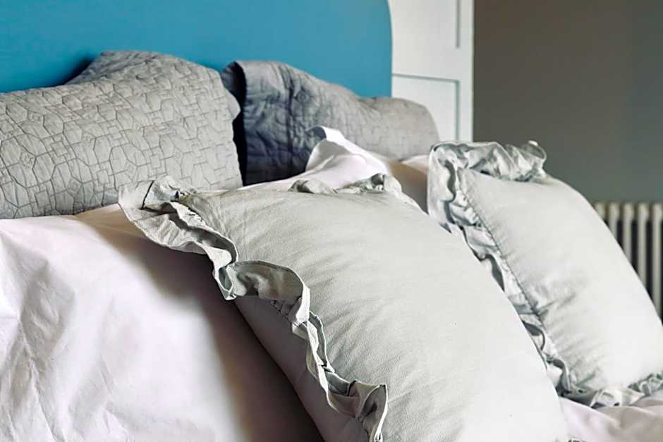 The London & Paris Hotel