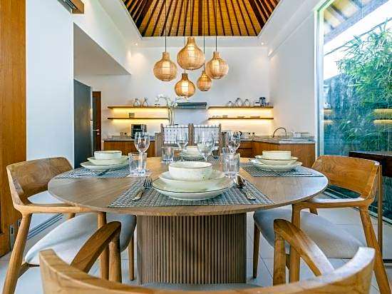 Villa Lapis by Villa Finder