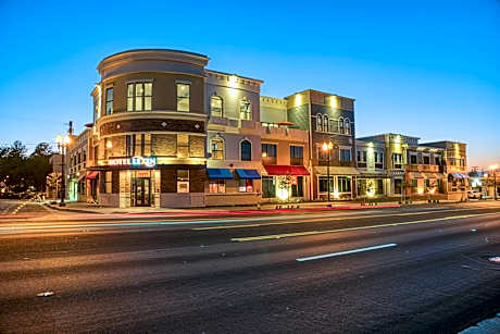 Hotel Lexen Newhall & Santa Clarita - Near Six Flags Magic Mountain