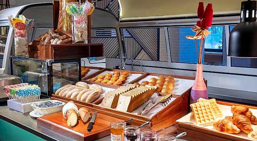 Holiday Inn Shanghai Dishui Lake By IHG