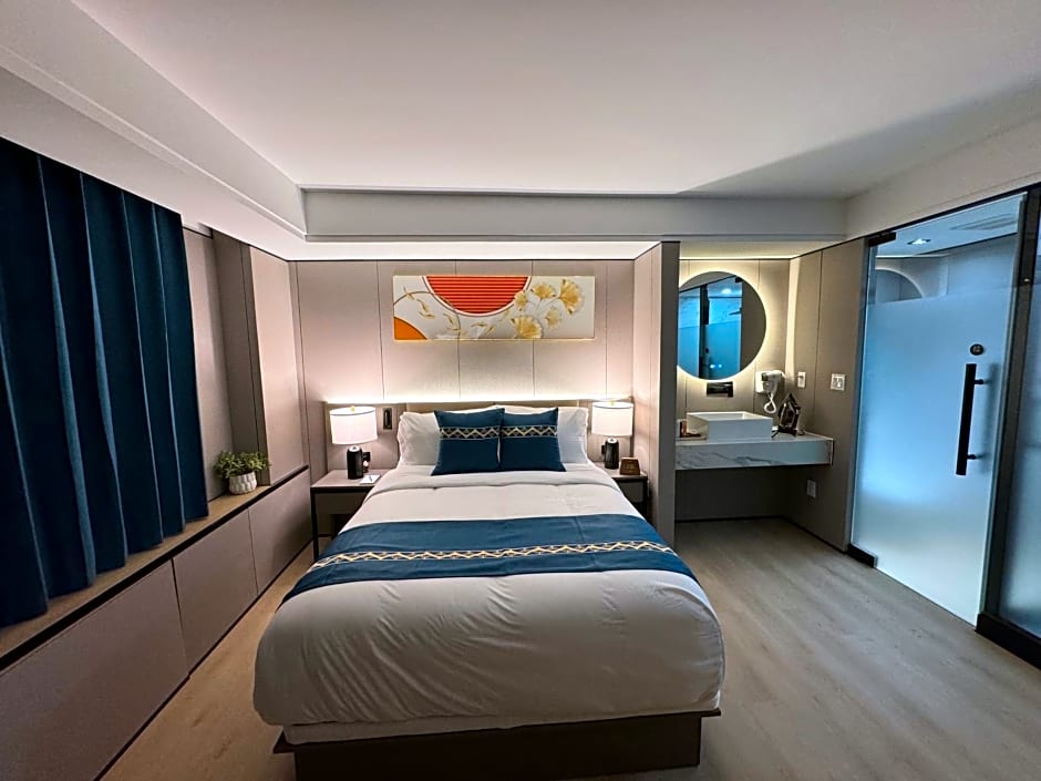 Ly New York Hotel
