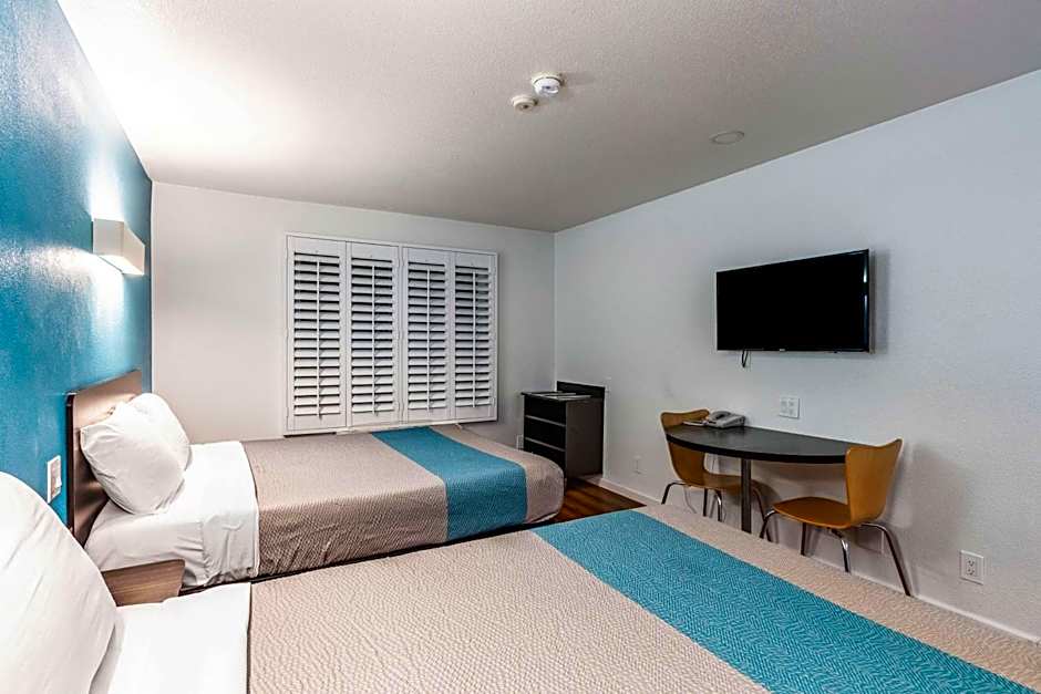 Motel 6-Fountain Valley, CA - Huntington Beach Area