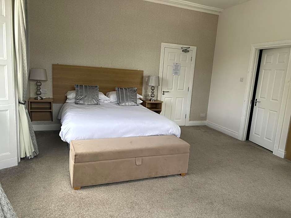 Drummond Hotel