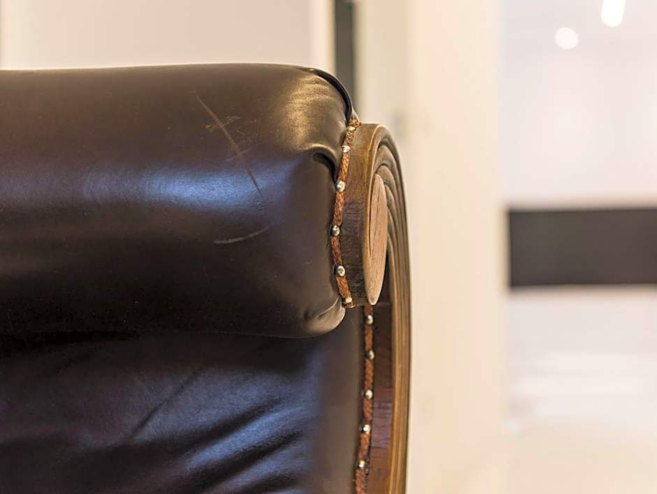 Merangardenvilla adults only