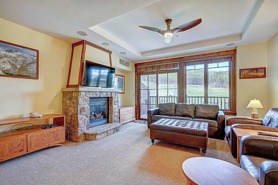 Crystal Peak Lodge By Vail Resorts