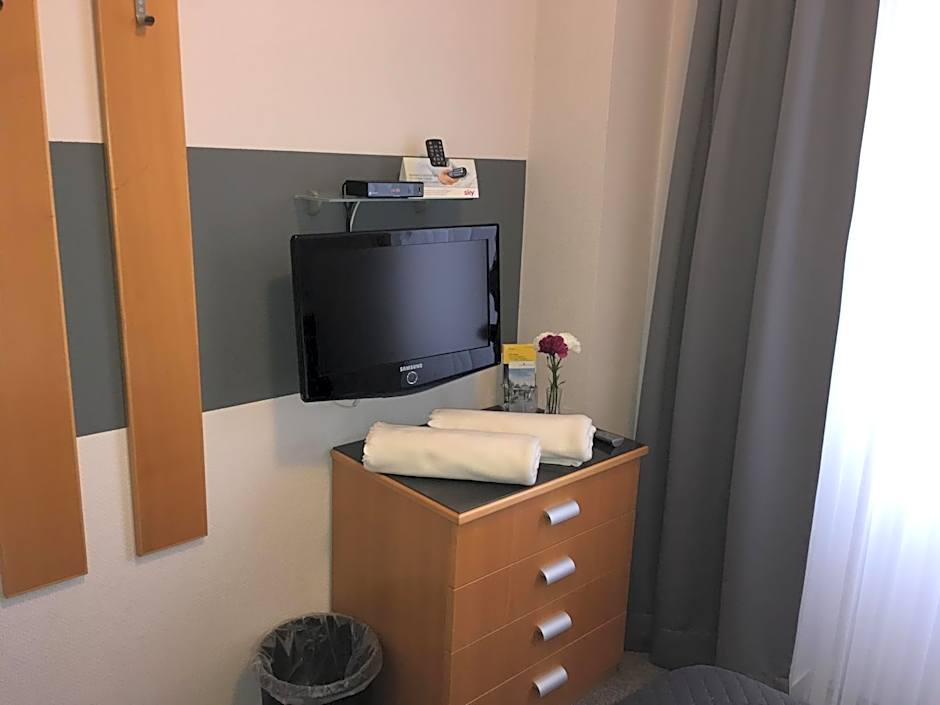 Apartment 47