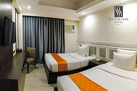 Deluxe Double or Twin Room with Lake View