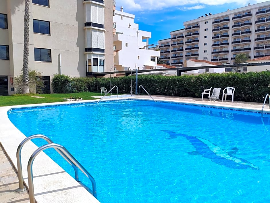 Apartamentos Surfing 3000