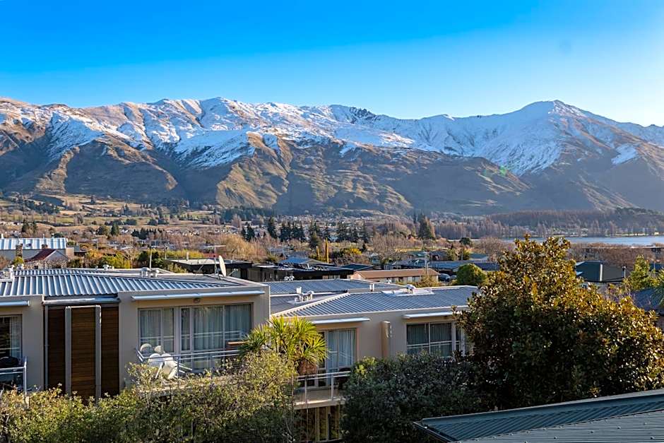 Wanaka Springs Lodge