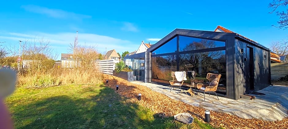 B&B het duinhuisje met jacuzzi, gratis parkeren, 2 fietsen te leen, airco