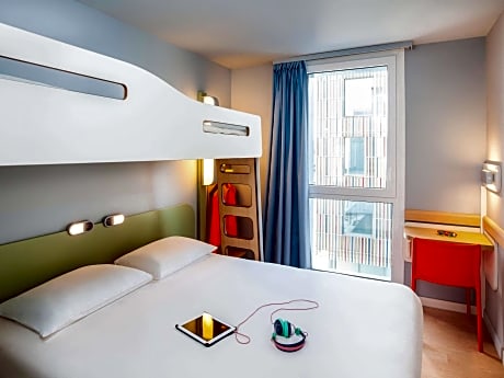 Double Room with Bunk Bed