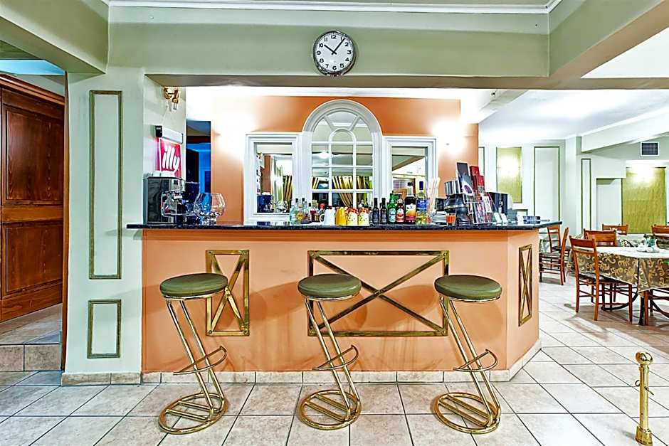 Anastassiou Hotel - Bike and motorcycle friendly hotel