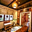 Yangshuo Tea Cozy-Free one way pick up service over 4 nights, English speaking, Yulong river location,Laundry service,Swimming pool, Bicycle rent