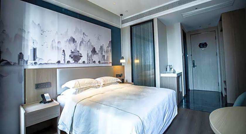 Microtel by Wyndham Qingdao Huangdao