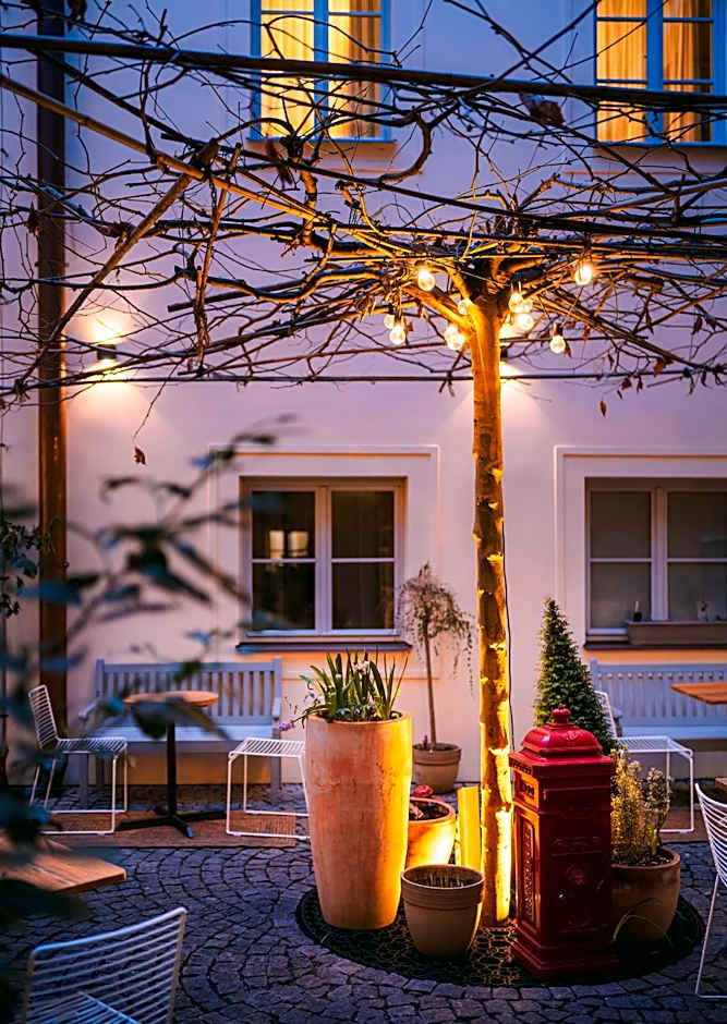 Old Royal Post Boutique Hotel & Premium Suites