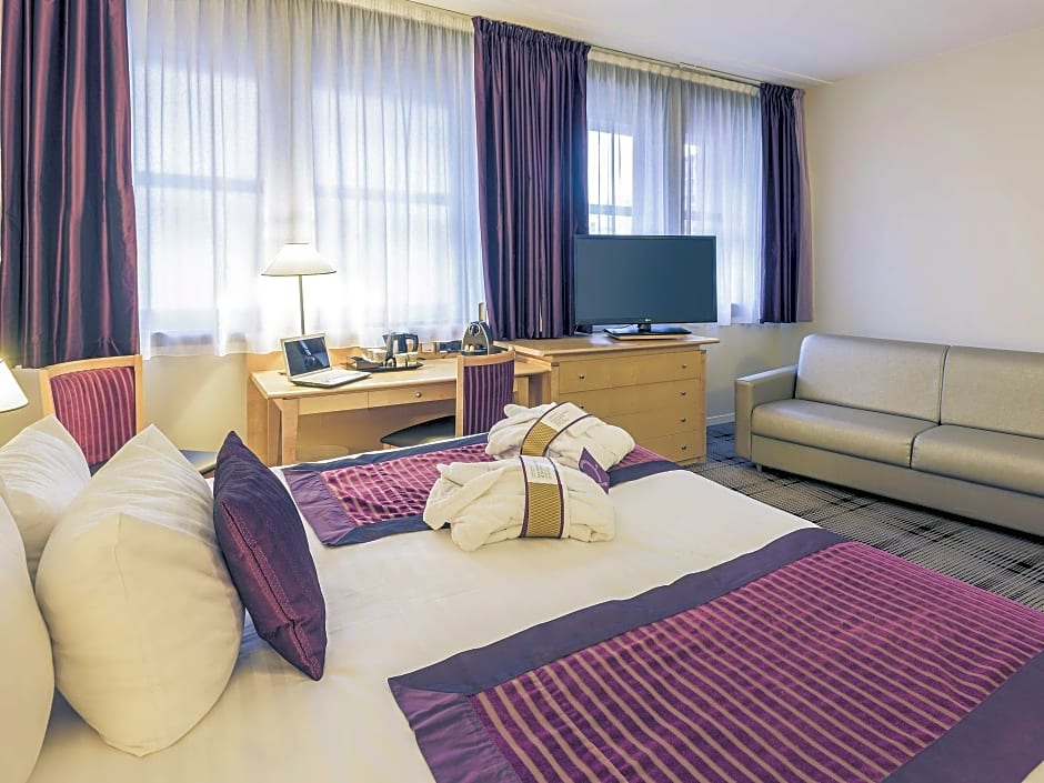 Photo 1 of 1 of Privilege 1 King Bed