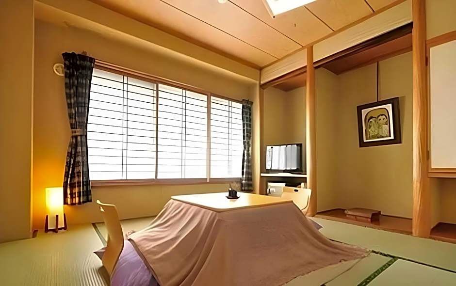 Uematsuya Ryokan Hotel