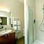 Timeout City Hotel, 5 min to city center, Self Check In