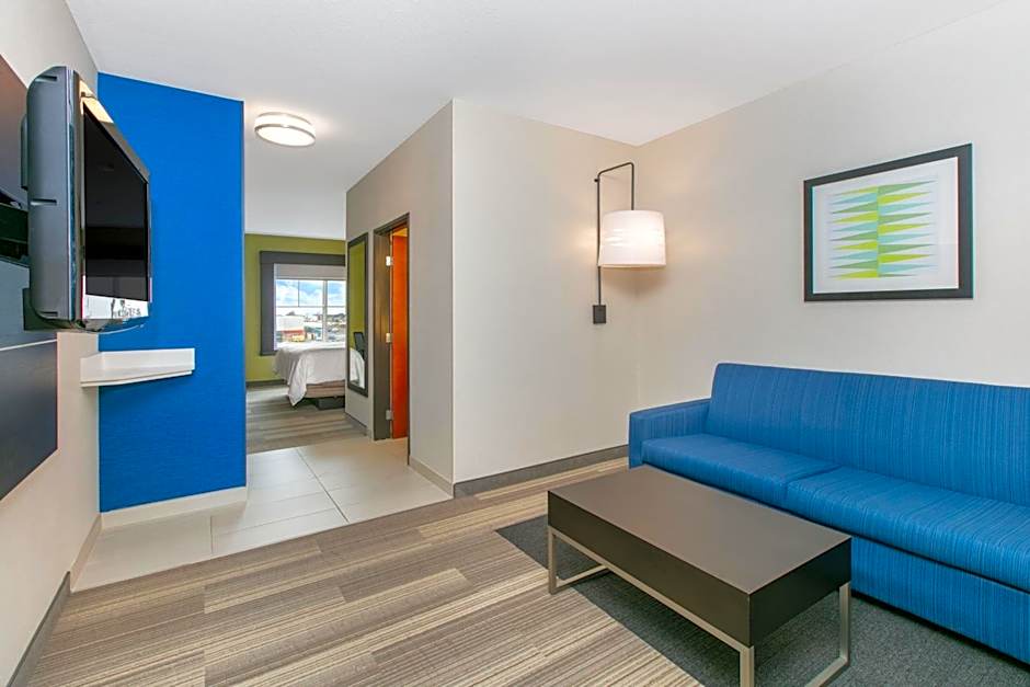 Holiday Inn Express Hotel & Suites Seaside Convention Center By IHG