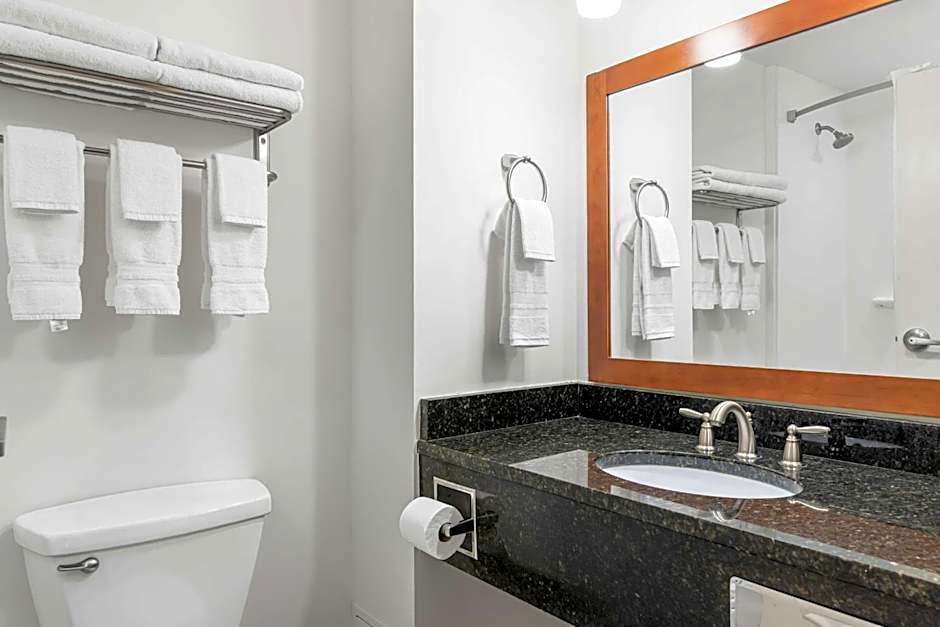 Best Western Plus Westgate Inn & Suites