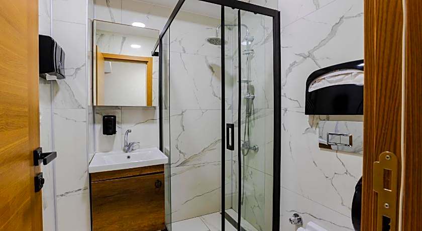 ACAR AIRPORT PLUS HOTEL