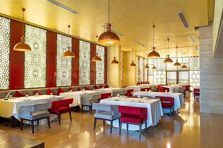 Radisson Hotel Muscat Panorama