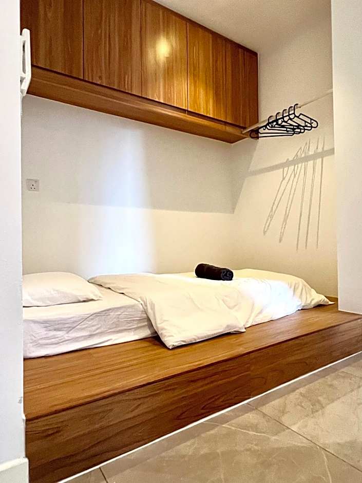 Imperio Residences Private Bathtub or Jacuzzi by Nestcove