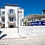 Odysseus Hotel