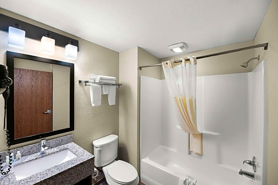 Photo 1 of 10 of 1 King Bed Suite