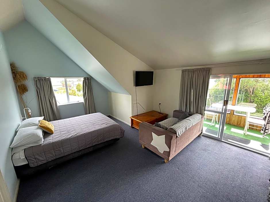 Howard's Mountain Lodge