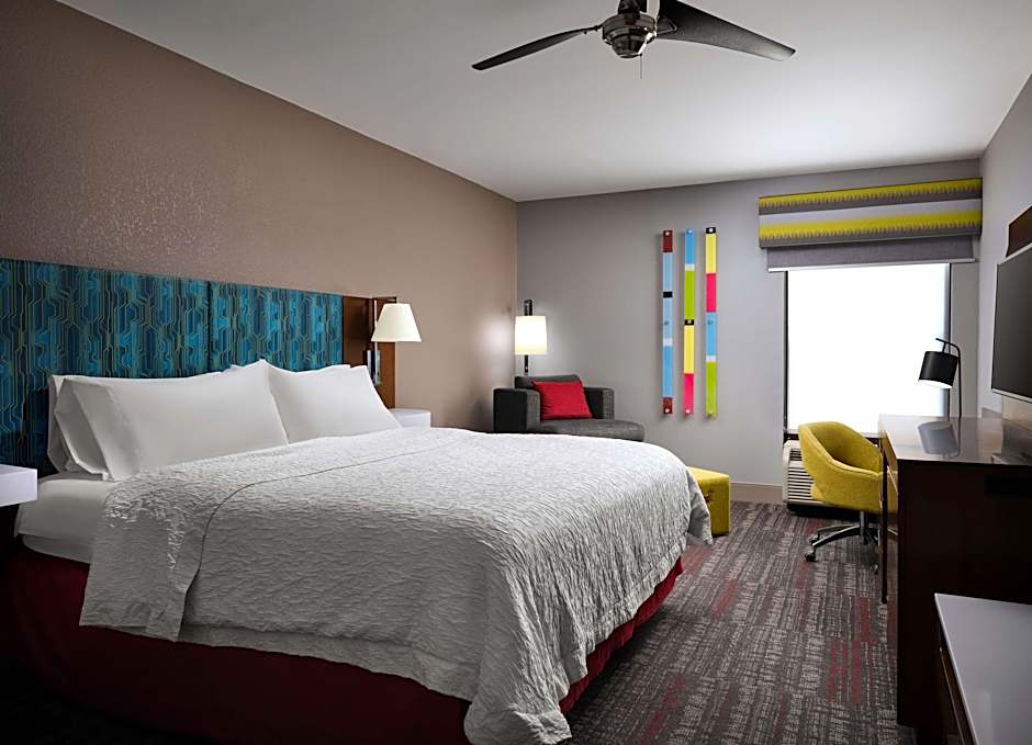 Photo 1 of 1 of 1 King Bed, Hearing/Mobility Accessible, Roll in Shower