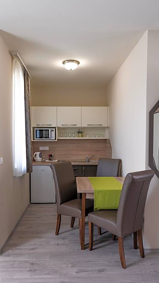 Főnix Apartman